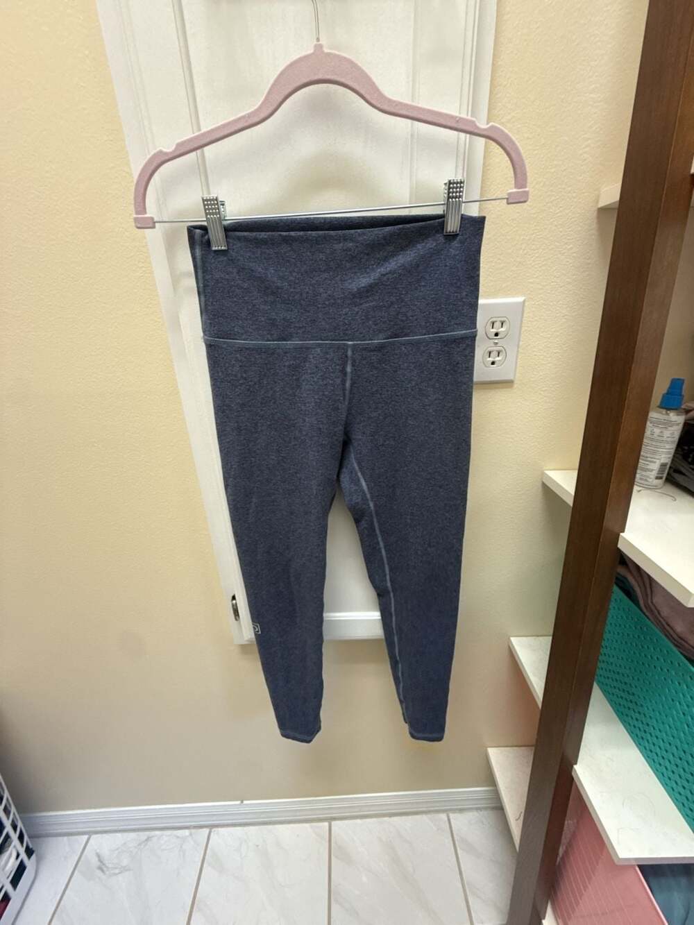 FLEO Heathered Navy Blue Athletic Leggings Medium